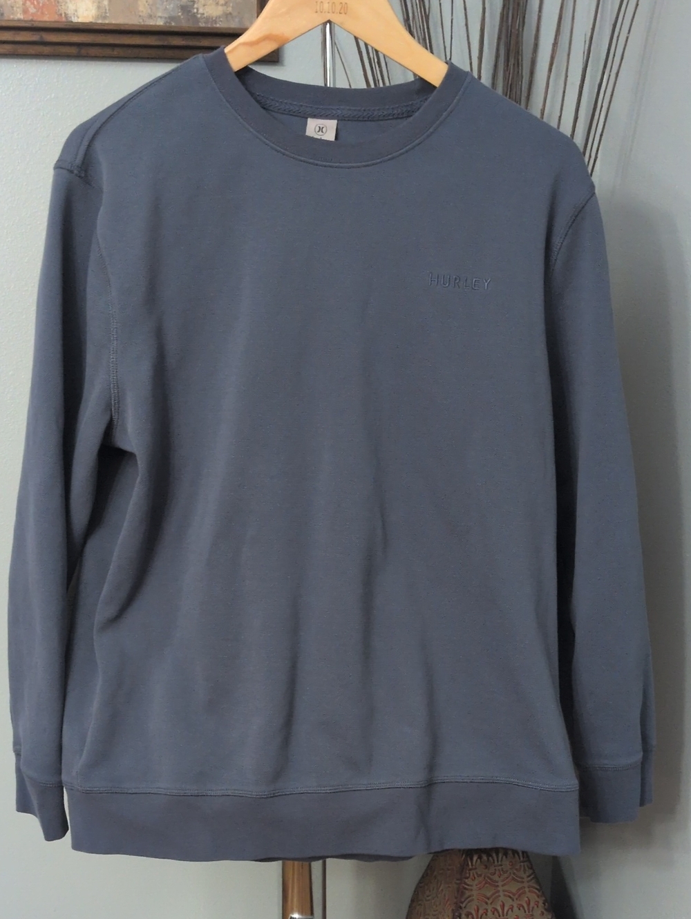Hurley Men’s Crewneck Sweatshirt in Slate